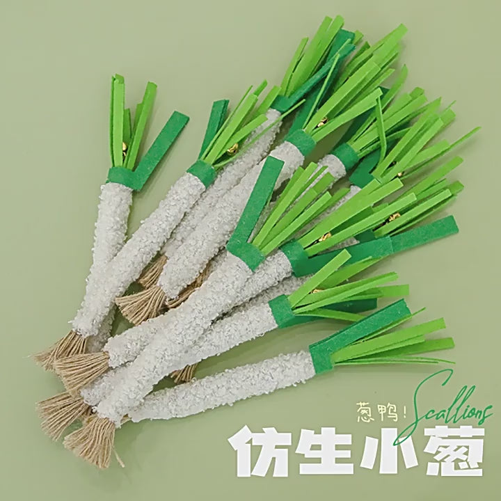 Natural Wood Silvervine Simulated Green Onion Carrot Celery Cat Self-Entertainment Toy